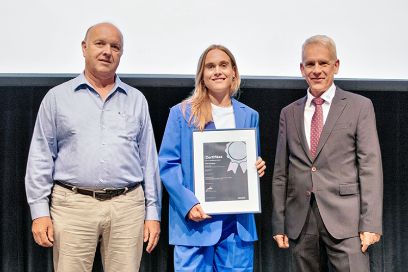 Sophie Haug Preisträgerin des regionalen Siemens Excellence Awards.