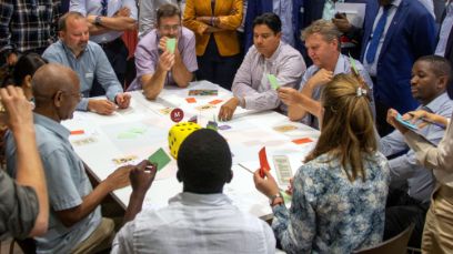 The participants of the debate game discuss how the coffee sector should be developed. At the end there is a vote. (Image: BFH-HAFL)