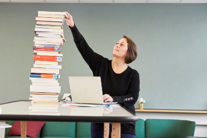 Head Librarian Catrina Dummermuth