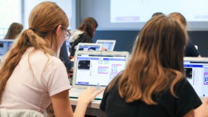 Coding Club for Girls: BFH bietet Programmier-Workshops für Mädchen an