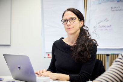 Portraitbild Manuela Weber