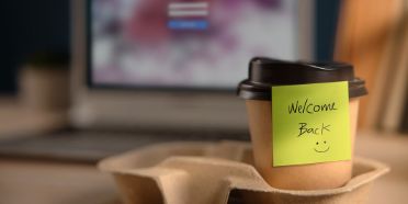 Welcome-Back-Becher
