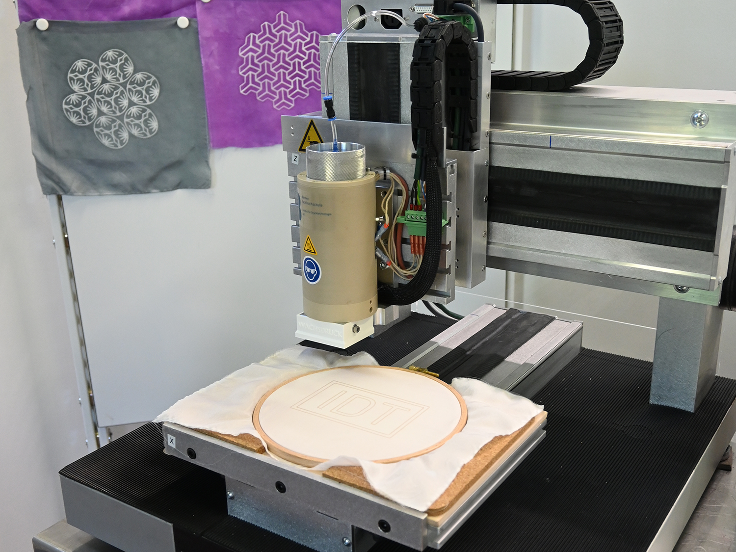 Wax batik printer | Bern University of Applied Sciences